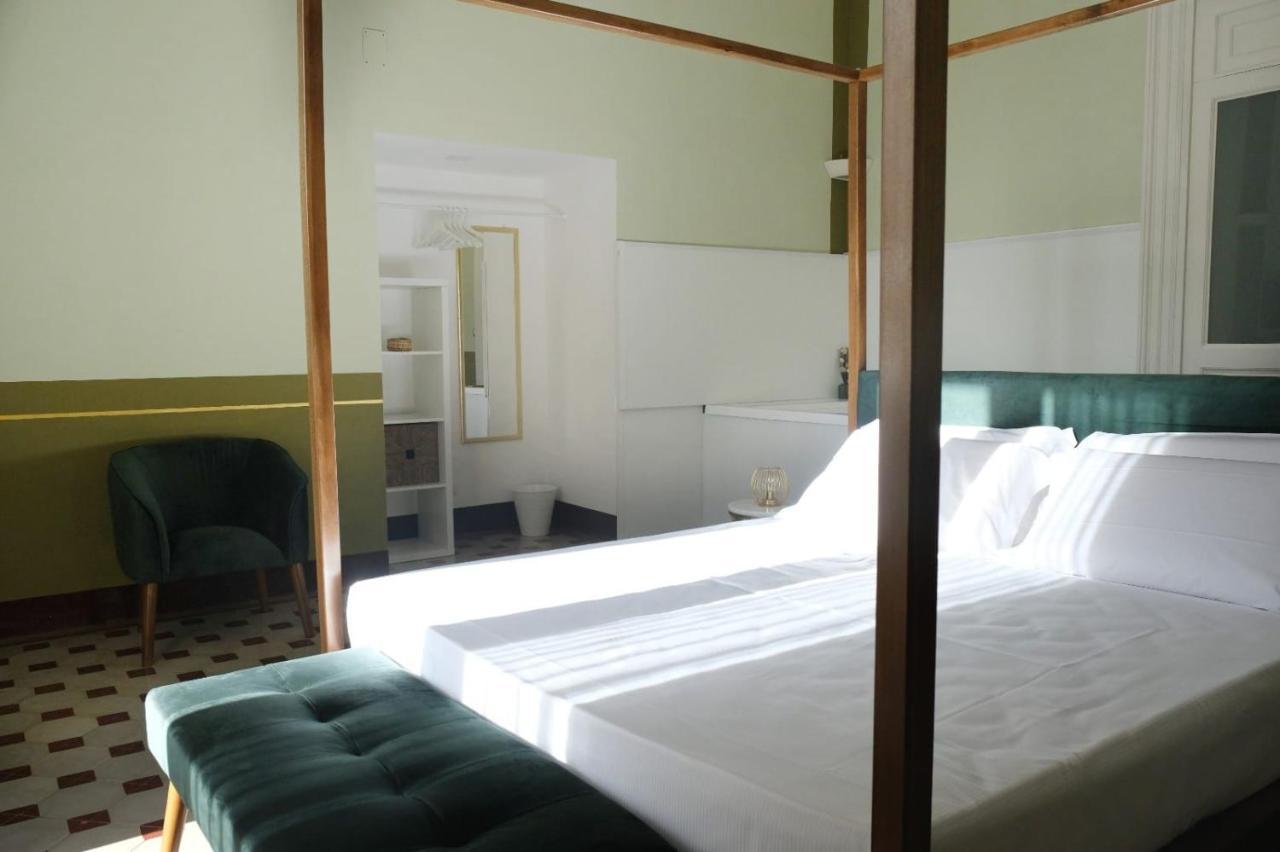 Toscano Palace Luxury Rooms Catania Bagian luar foto