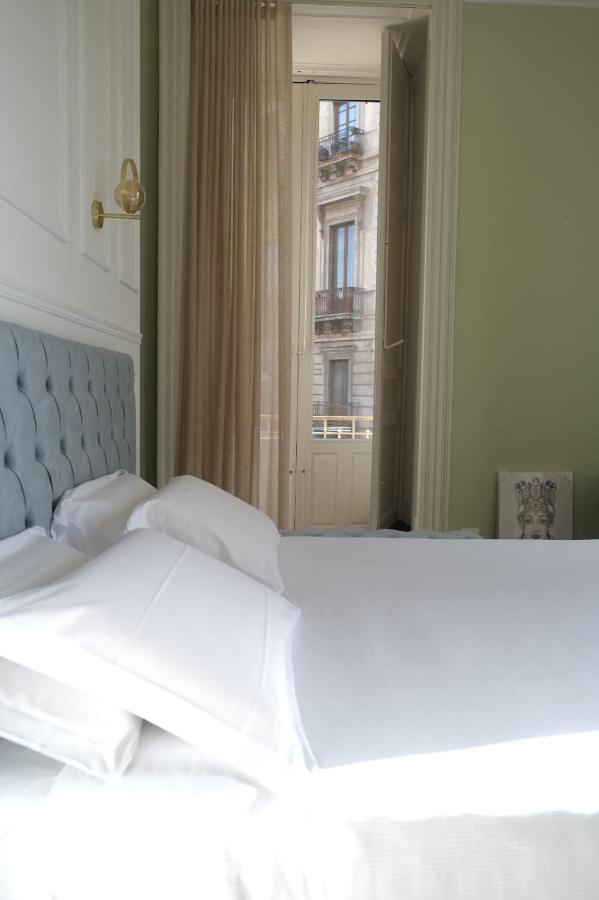 Toscano Palace Luxury Rooms Catania Bagian luar foto