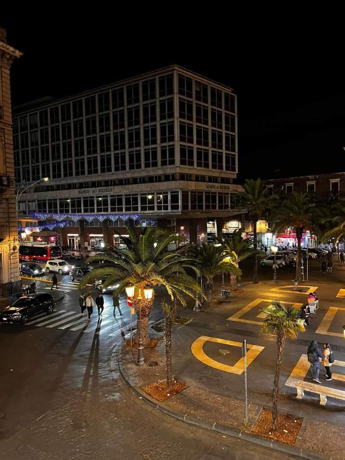 Toscano Palace Luxury Rooms Catania Bagian luar foto