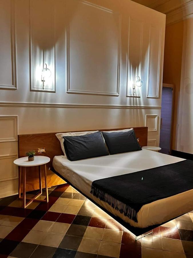 Toscano Palace Luxury Rooms Catania Bagian luar foto