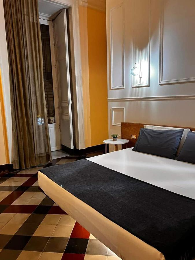 Toscano Palace Luxury Rooms Catania Bagian luar foto