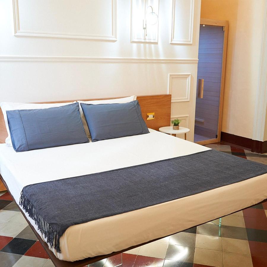 Toscano Palace Luxury Rooms Catania Bagian luar foto