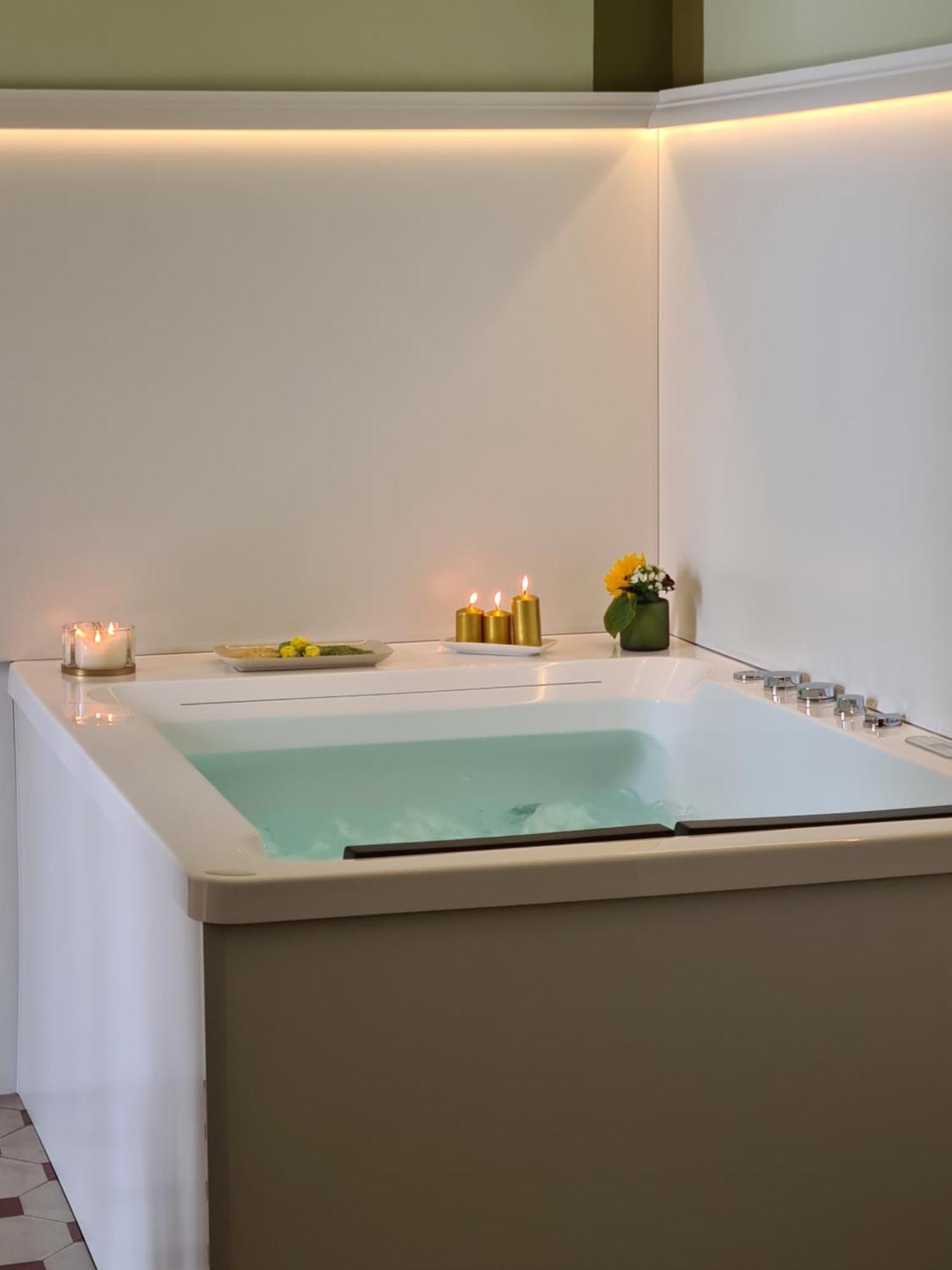 Toscano Palace Luxury Rooms Catania Bagian luar foto