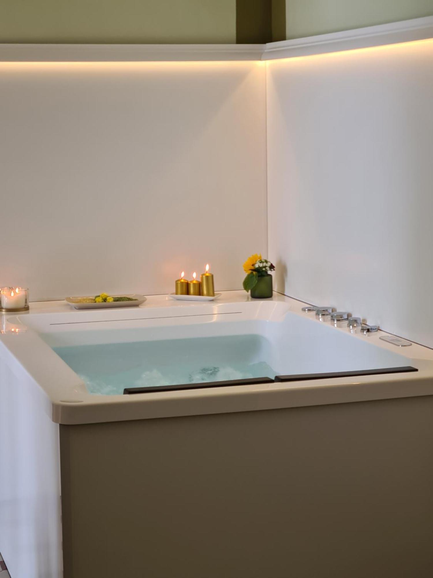 Toscano Palace Luxury Rooms Catania Bagian luar foto