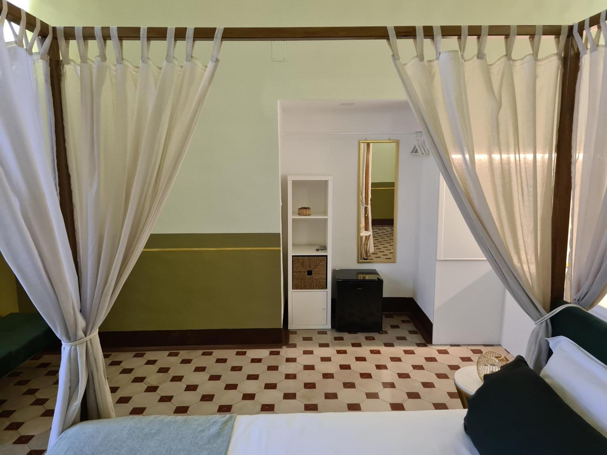 Toscano Palace Luxury Rooms Catania Bagian luar foto