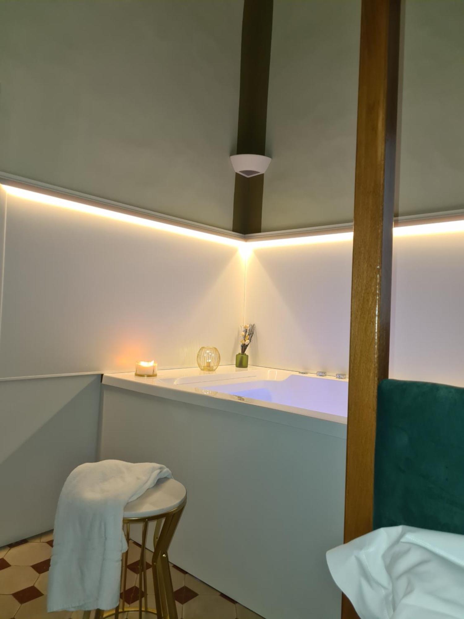 Toscano Palace Luxury Rooms Catania Bagian luar foto